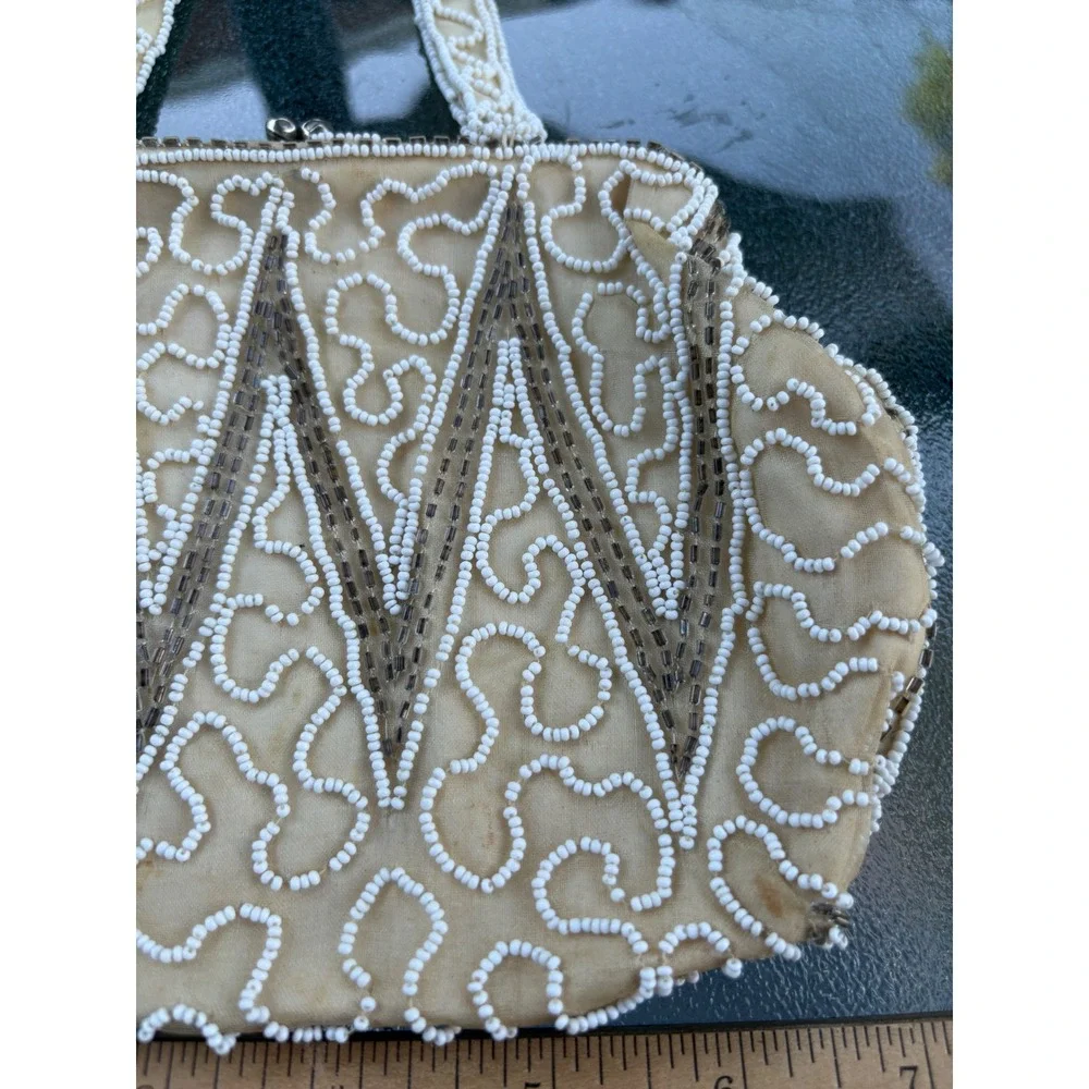 Walborg Vintage Hand Beaded Bag Made in‎ Belgium Cream Kiss Lock Evening Clutch